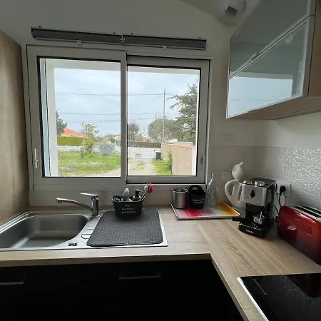 펜션 3 Calme Plein Pied Jardin Clos A 700m Porteau 포르닉